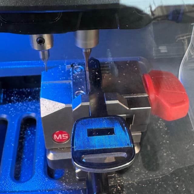 車の鍵作成